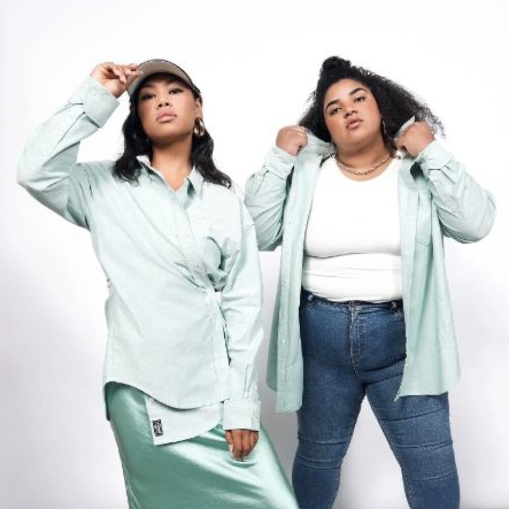 Wildfang Essential Long Sleeve Oversized Wrap Button Up - Emerald White